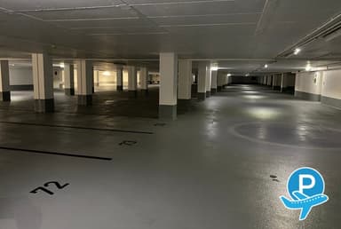 Park2Travel - Stuttgart, Flughafenstraße 32 (Terminal 2 u.3) 5