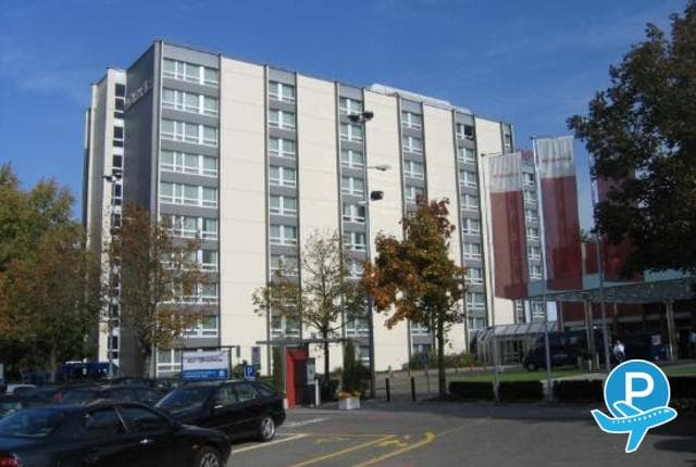 Mövenpick Hotel - Glattbrugg, Walter Mittelholzerstrasse 8 (disabled) 1
